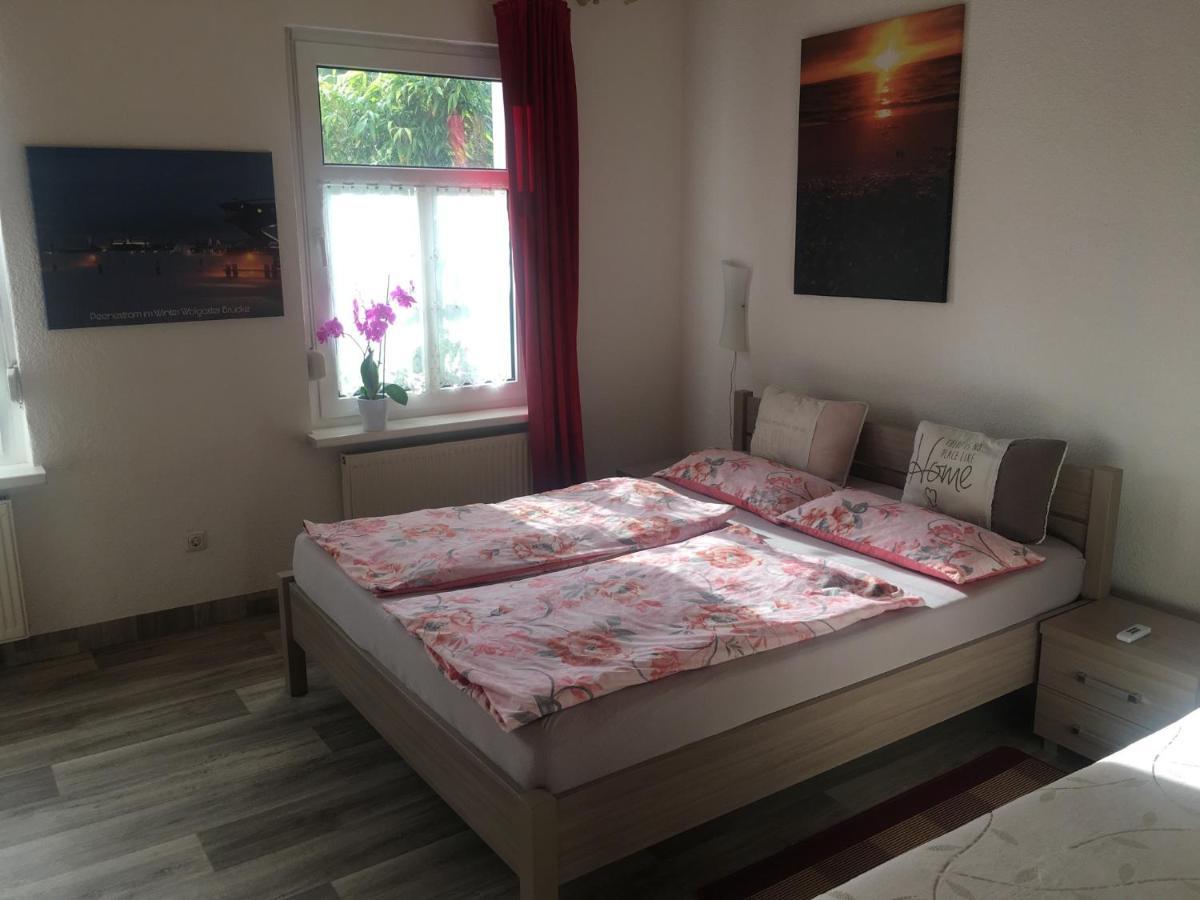 Ferienwohnung Mit Terrasse - Insel Usedom トラッセンハイデ エクステリア 写真